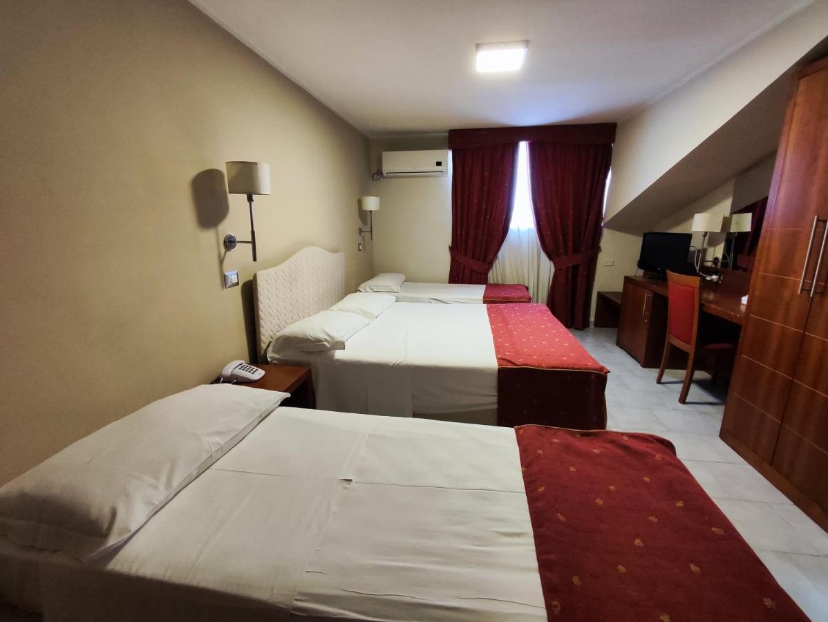 Pisani Hotel San Nicola La Strada Kültér fotó