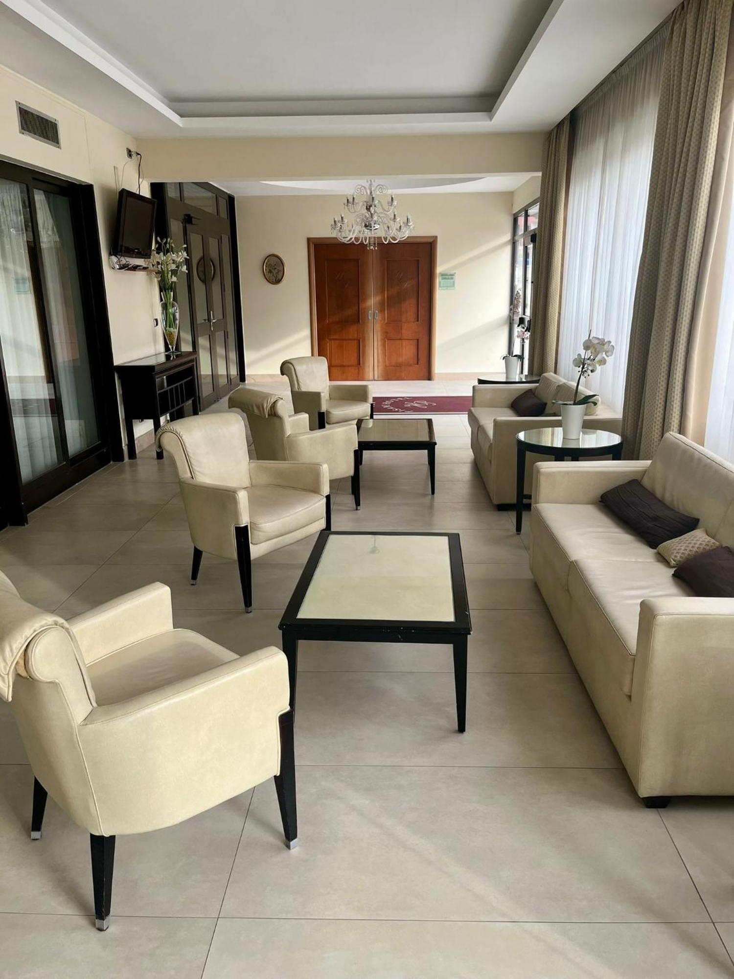 Pisani Hotel San Nicola La Strada Kültér fotó