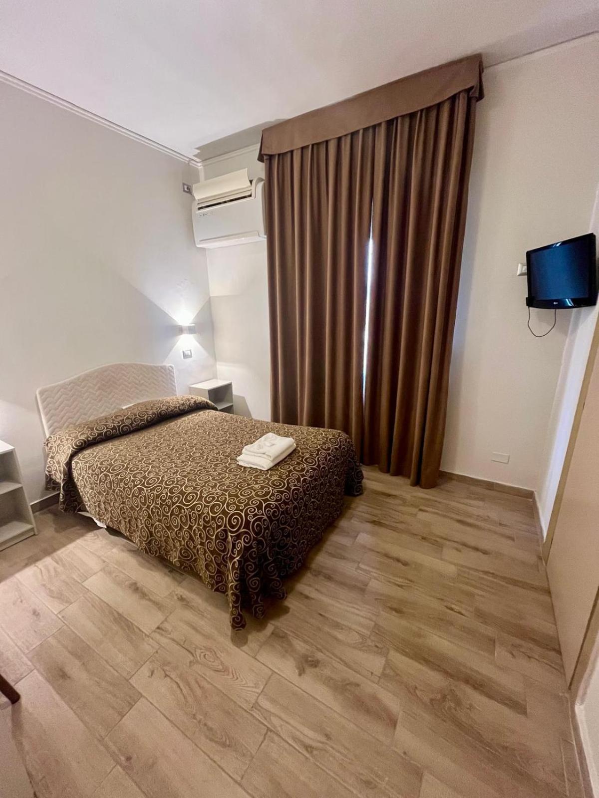 Pisani Hotel San Nicola La Strada Kültér fotó