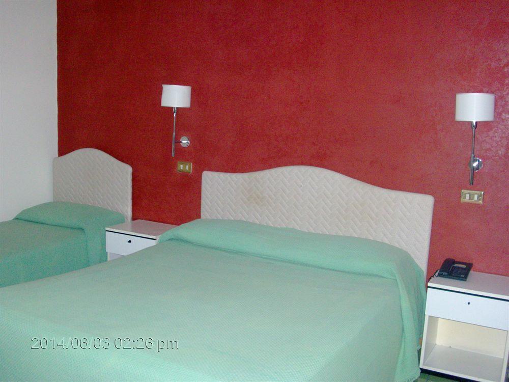 Pisani Hotel San Nicola La Strada Kültér fotó