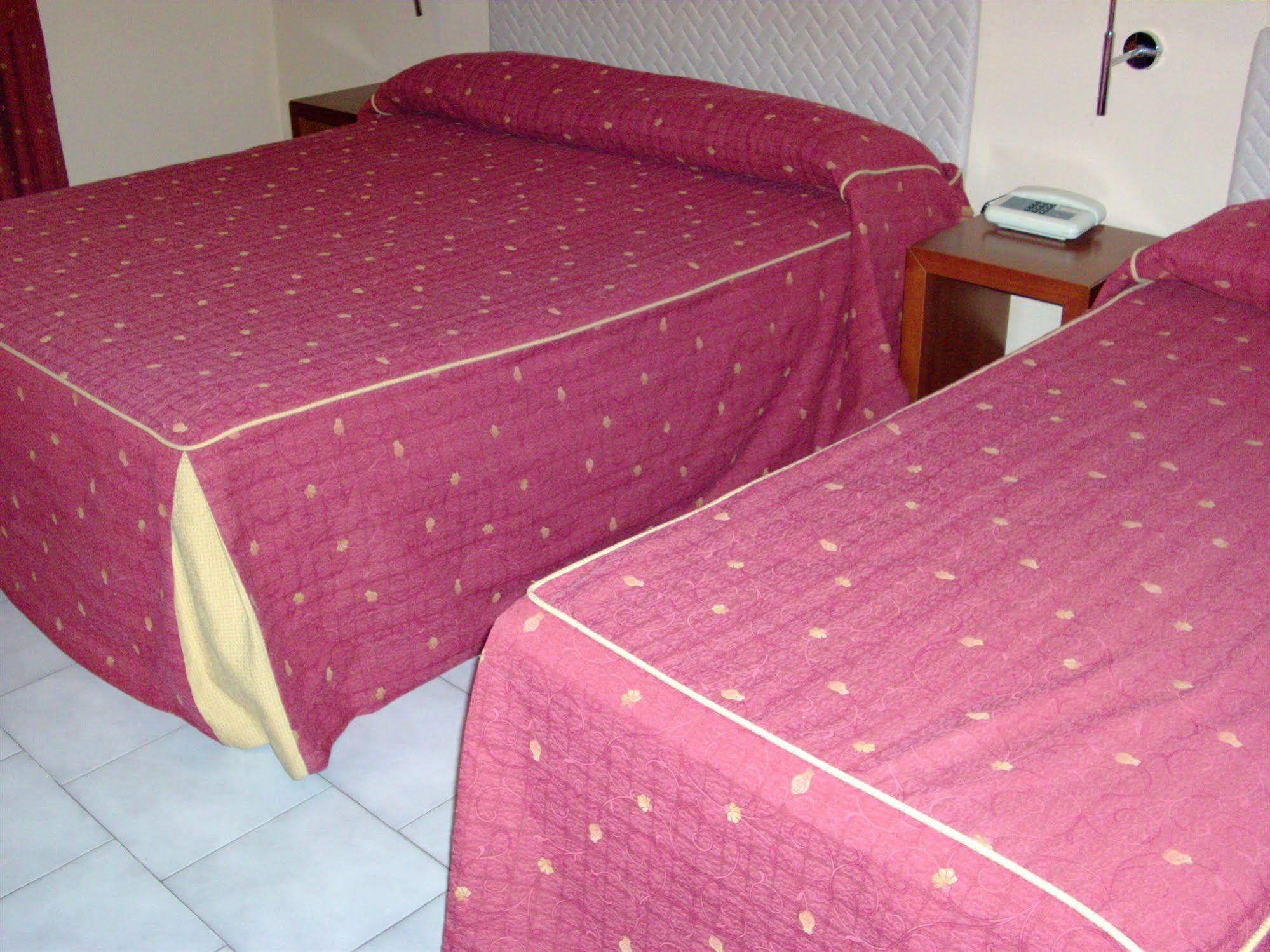 Pisani Hotel San Nicola La Strada Kültér fotó
