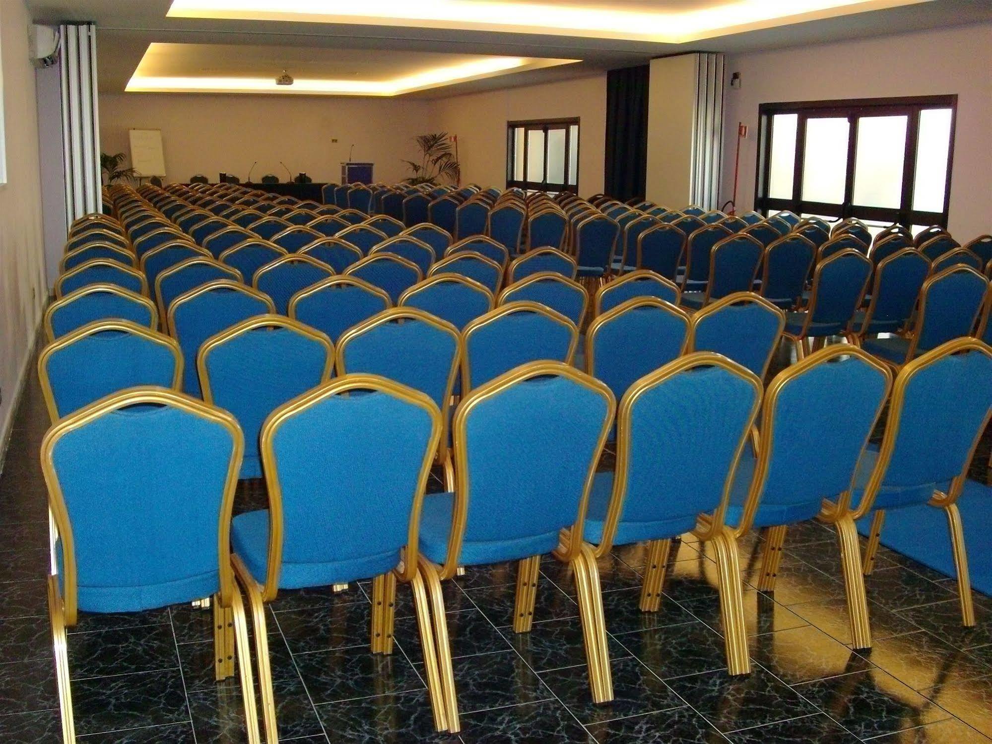 Pisani Hotel San Nicola La Strada Kültér fotó